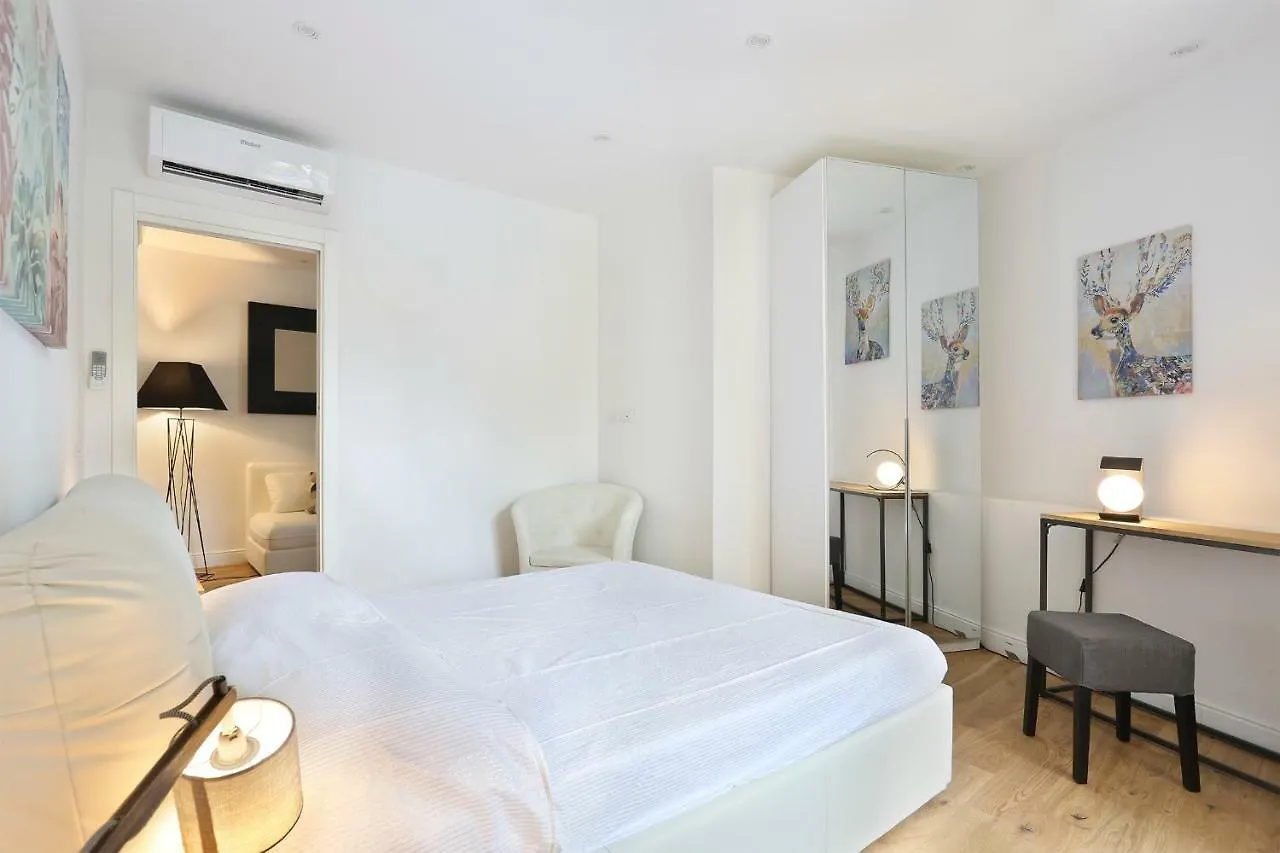 La Marmora 3 bedroom apartment near Galleria dell'Accademia Firenze Italia